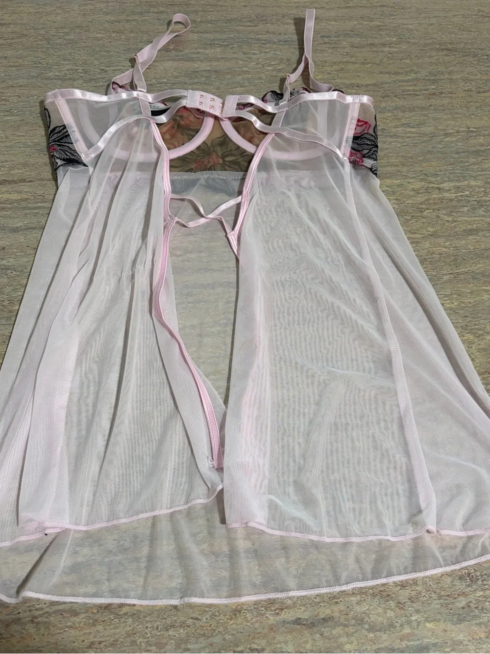NWOT Oh La La Cheri Paris Pink Floral Embroidered Sheer Babydoll & Panty Set